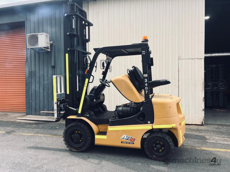 Used Diesel Forklift 2500kg